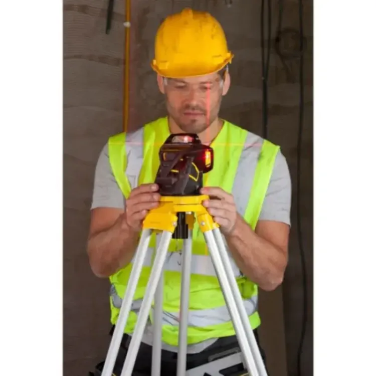 nivel-a-laser-de-linha-3-x-360o-stanley-7-scaled-1.webp