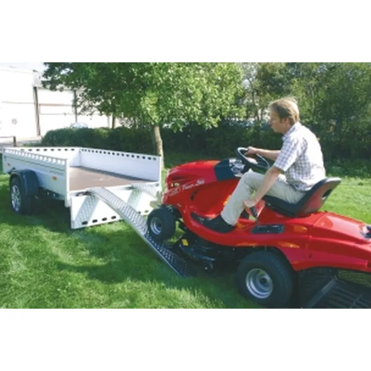 rampas-aluminio-incurvadas-2000mm-400kg-drakkar2.webp