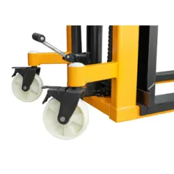 ELEVADOR HIDRÁULICO PORTA PALETES 1TON NYLON MADER - Image 5